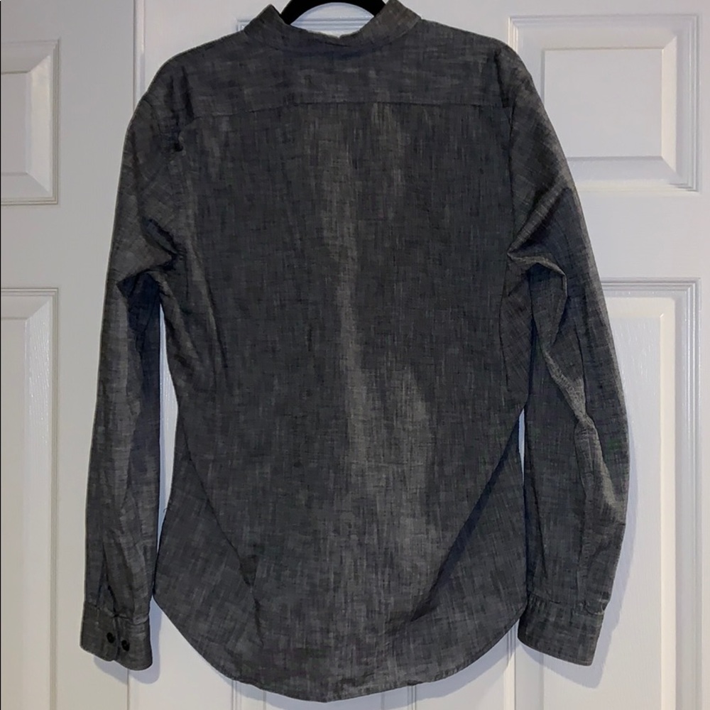 Express button down - Picture 2 of 2